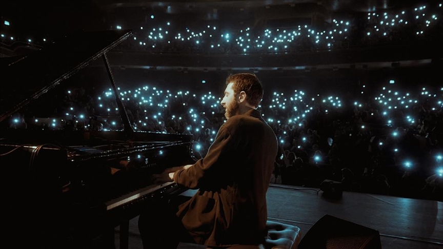 Dünyaca ünlü müzisyen Evgeny Grinko Zorlu PSM'de konser verdi
