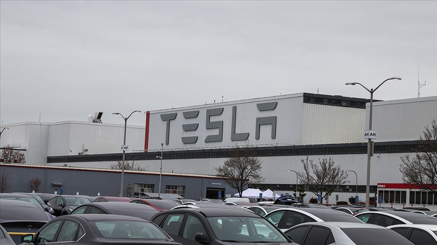 ABD'de Tesla fabrikasında "arızalı" bir robotun saldırısı sonucu bir mühendis yaralandı