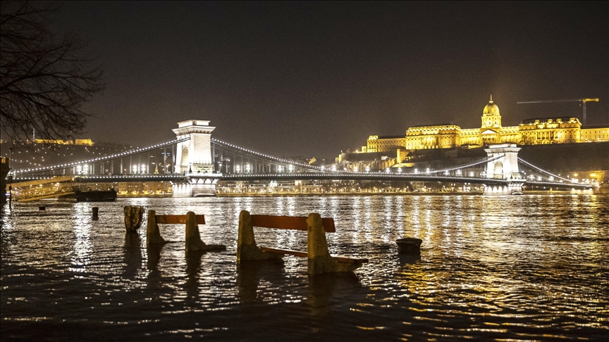 Danube River floods Budapest