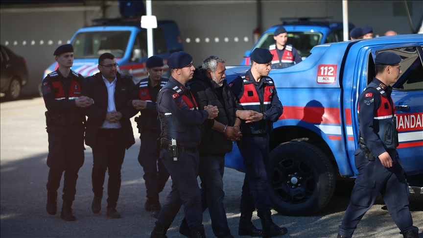 Kuzey Marmara Otoyolu'ndaki zincirleme kazaya ilişkin gözaltına alınan gözaltına alınan 7 sürücüden 3’ü tutuklandı
