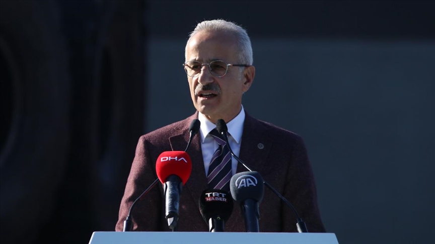 Ulaştırma ve Altyapı Bakanı Uraloğlu: Gemi sanayimiz, ihracat kapasitesiyle ülke ekonomisine büyük katkı sağlamaktadır