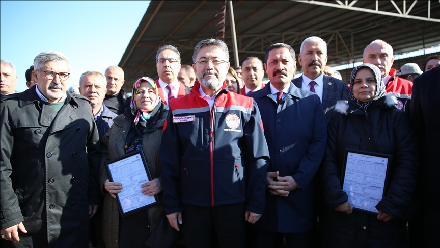 Tarım ve Orman Bakanı İbrahim Yumaklı: Depremde hayvanlarını kaybeden vatandaşlarımızın bütün bu kayıplarını karşıladık