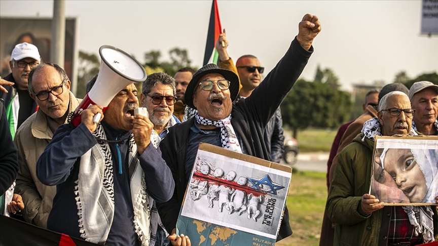  Tunus’taki ABD Büyükelçiliği önünde İsrail’in Gazze’ye yönelik saldırıları protesto edildi