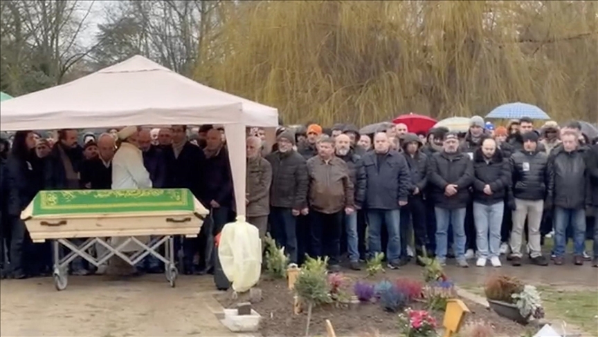 Turkish Man Fatally Shot By German Police Laid To Rest In Mannheim ...