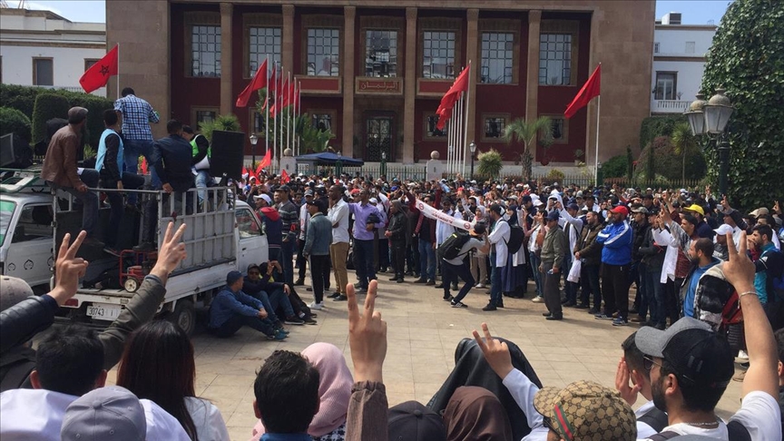 بعد اتفاق حكومي نقابي.. هل يتوقف إضراب معلمي المغرب؟