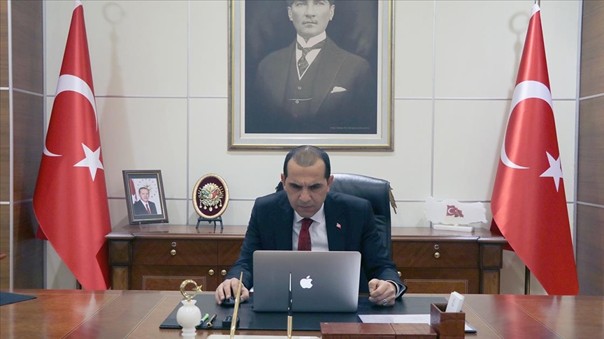 Çankırı Valisi Taşolar'ın oylamada tercihi "Zaman yolculuğu"