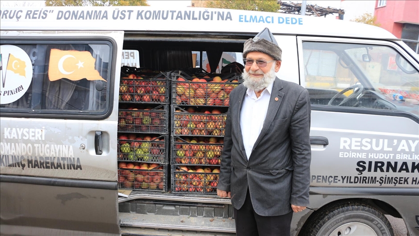 "Elmacı Dede" Denizli'de yetiştirdiği elmaları Şırnak'taki Mehmetçik için getirdi