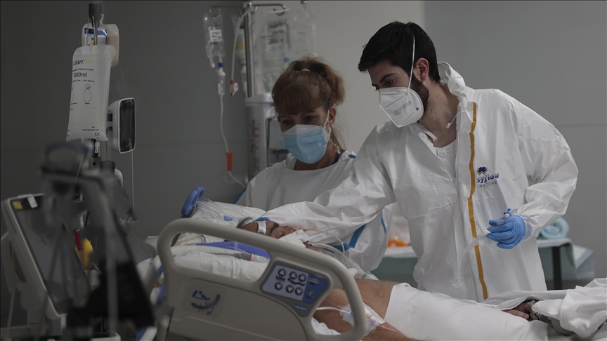 Viral infections overload Spain’s healthcare system