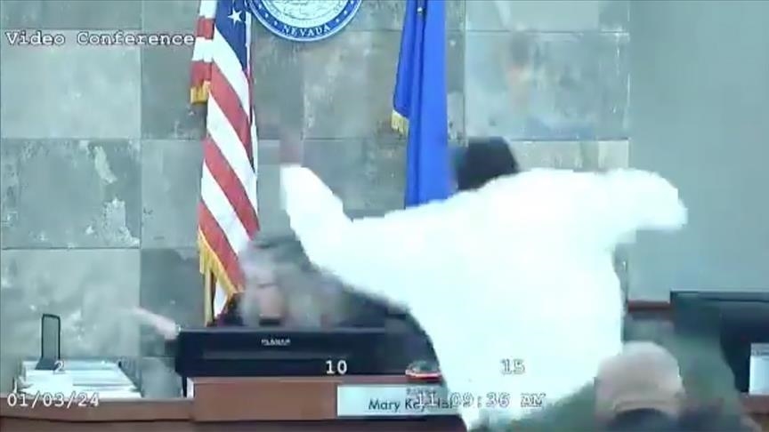 Las Vegas : une juge attaquée par un accusé en pleine audience