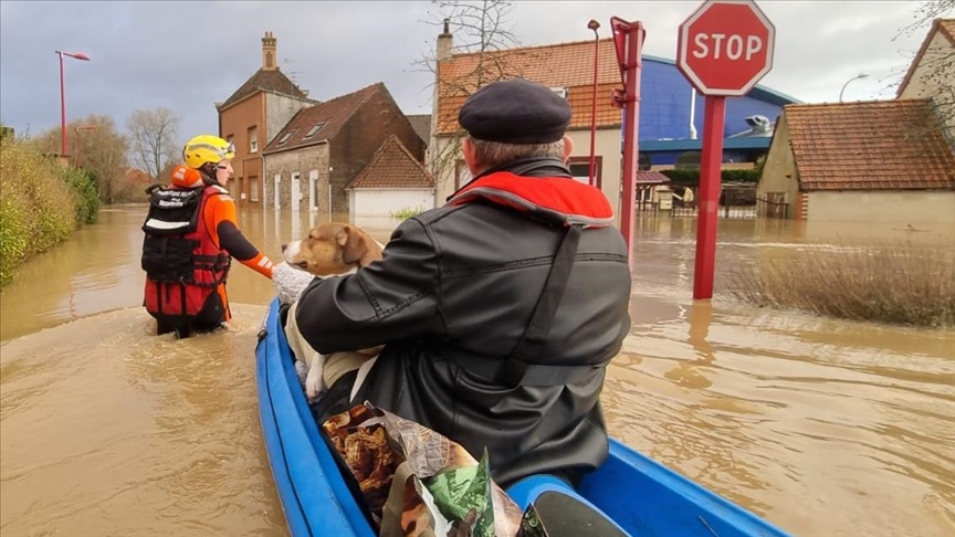 France / Crues : Un mort en Loire-Atlantique, des centaines d’évacuations dans le Pas-de-Calais