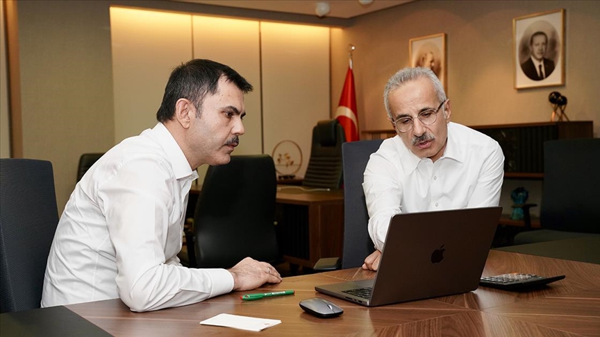 İBB Başkan adayı Kurum, Ulaştırma ve Altyapı Bakanı Uraloğlu ile bir araya geldi