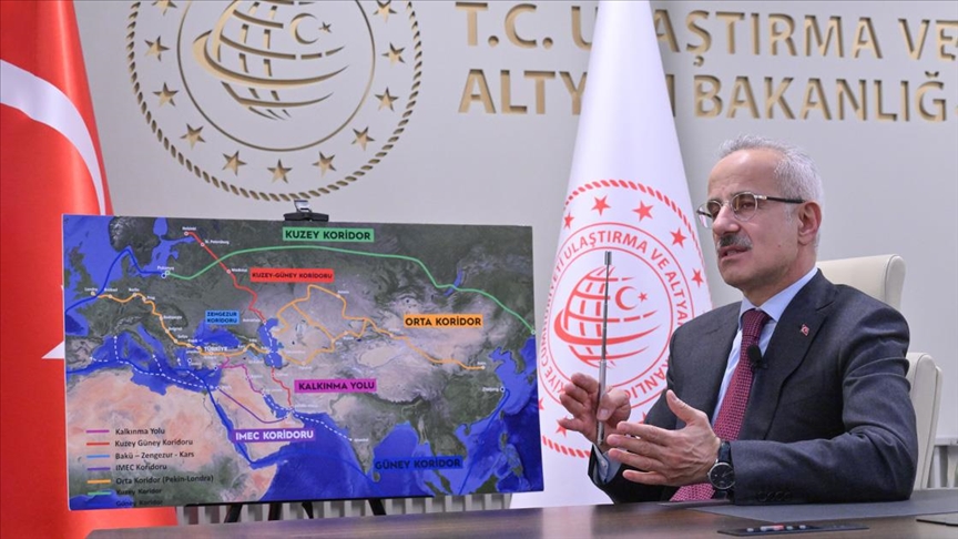 Ulaştırmada bu yıl Zengezur ve Kalkınma Yolu koridorları çalışmalarına yoğunlaşılacak