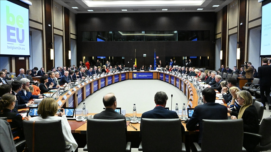 ЕУ поздравља Косово, одлуку Србије да званично призна регистарске таблице возила