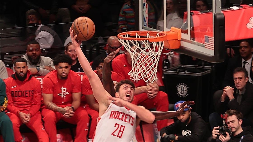 NBA'de Alperen Şengün'ün "double-double" yaptığı maçta Rockets, Bucks'ı yendi