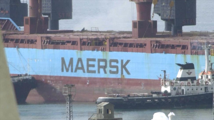 Plastic pellets polluting Spanish beaches after container ship spill