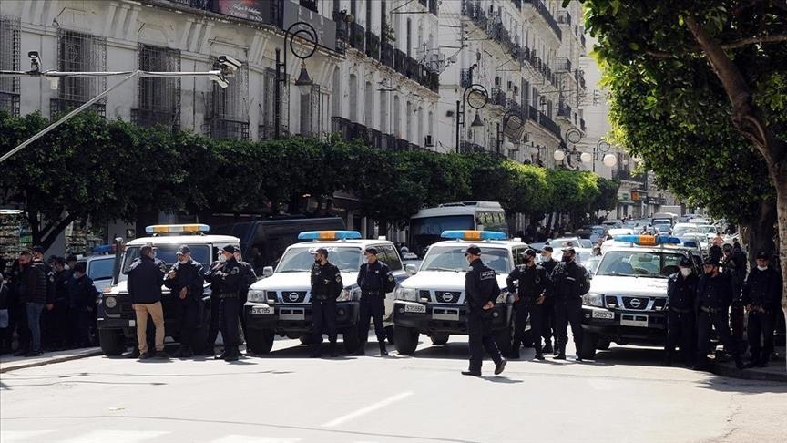 Algérie : dix policiers et un mécanicien d’Air Algérie placés sous mandat de dépôt