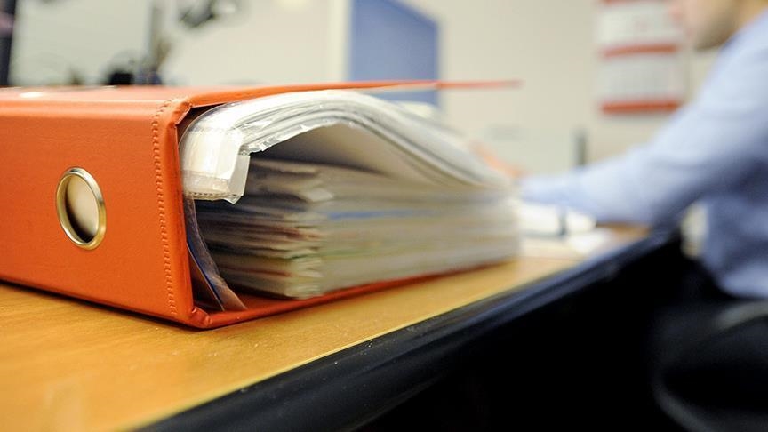 Dosyasını zamanında teslim etmeyen bilirkişiye 1 ay 26 gün hapis cezası