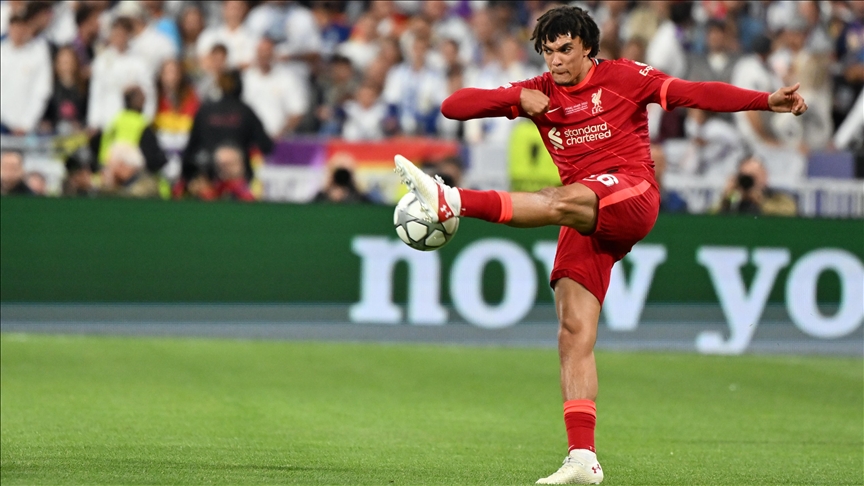 Liverpool’s Trent Alexander-Arnold ruled out for weeks with knee injury