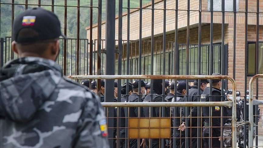 В Эквадоре объявлен режим ЧП из-за побега из тюрьмы одного из главарей банды