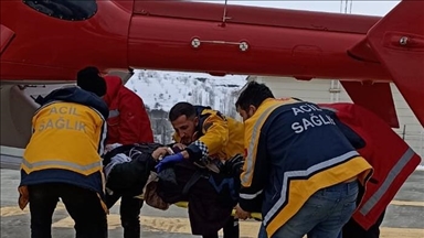 Li Wanê nexweşa ku singê wê diêşiya bi ambulansa firoke gîhandin nexweşxaneyê