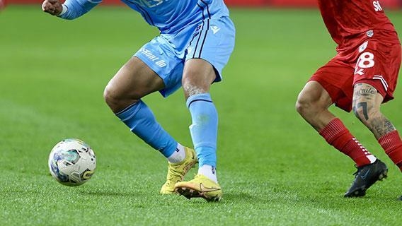 Samsunspor, Süper Lig'de yarın Trabzonspor'a konuk olacak