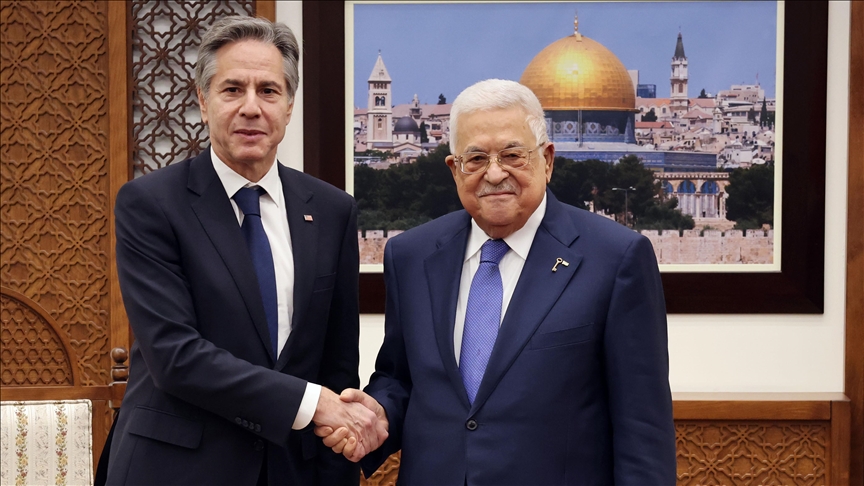 Abbas meets US’ Blinken in Ramallah, rejects displacement of Palestinians