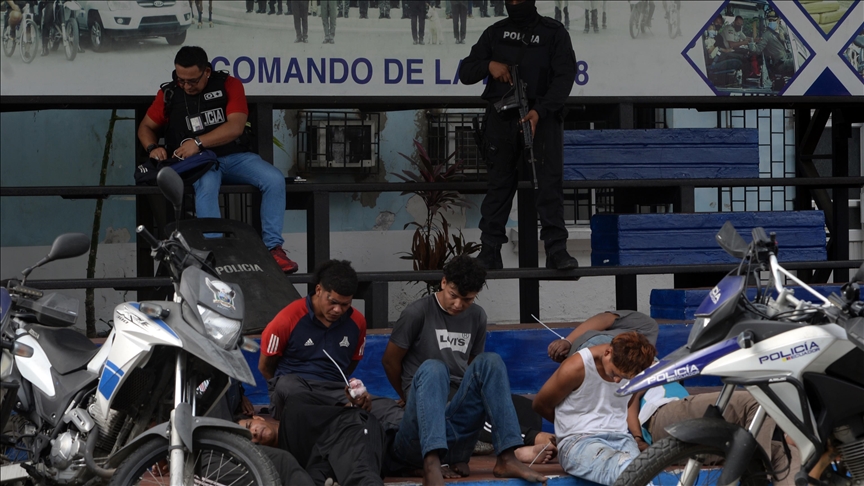 Ecuadorian armed forces arrest 329 'terrorists' amid resurgence of violence
