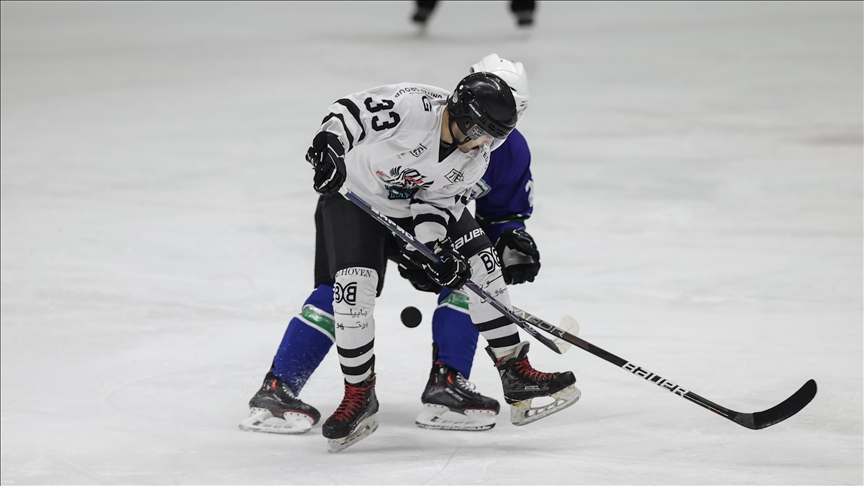 الاتحاد الدولي لهوكي الجليد يعلق مشاركة إسرائيل عالميا