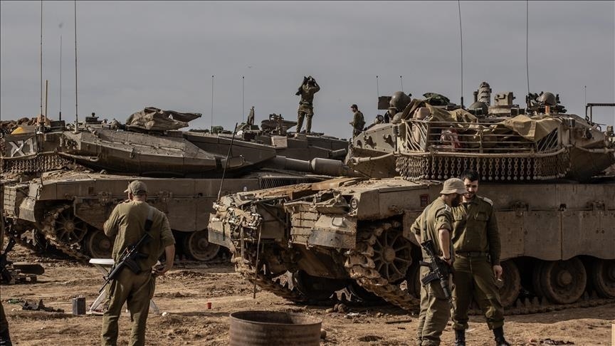 غزة.. آليات إسرائيلية تتوغل شمال شرق دير البلح بعد جنوبها