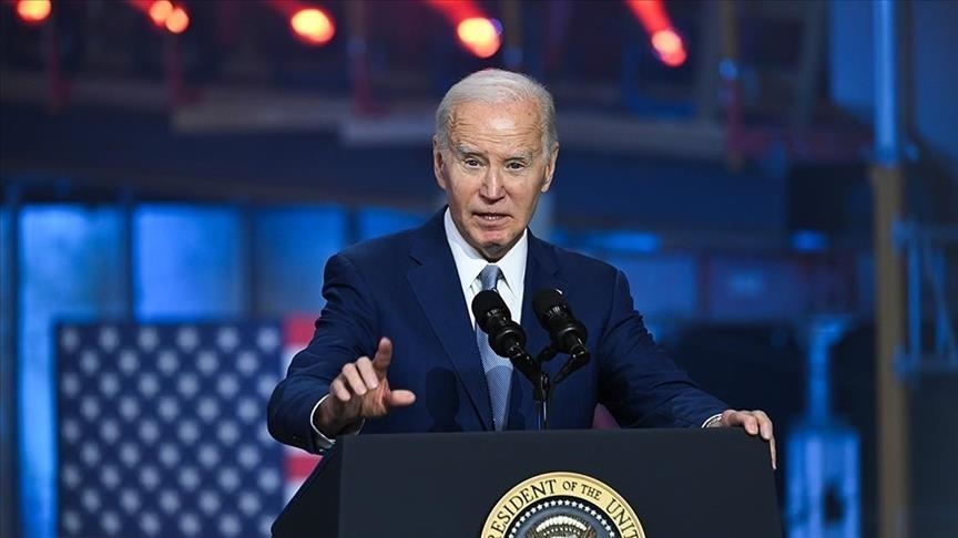 Le président américain Biden annonce des frappes contre des cibles houthies au Yémen