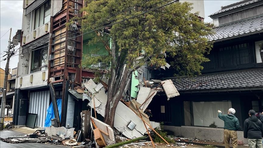 Japon : le bilan du séisme s'élève à 215 morts