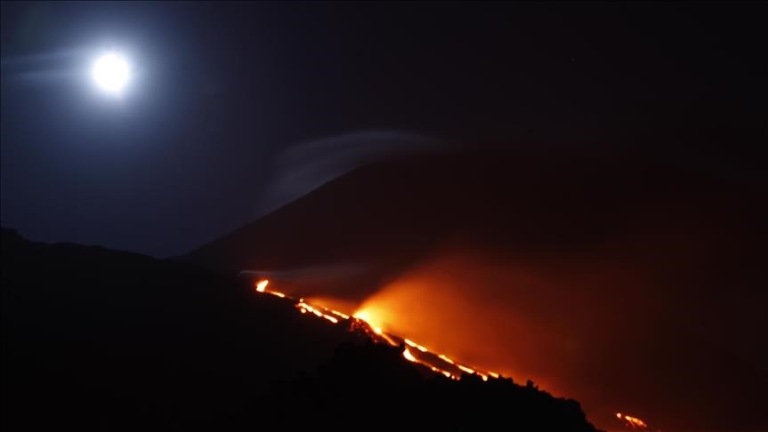Volcanic eruption occurs on southwestern Japan island