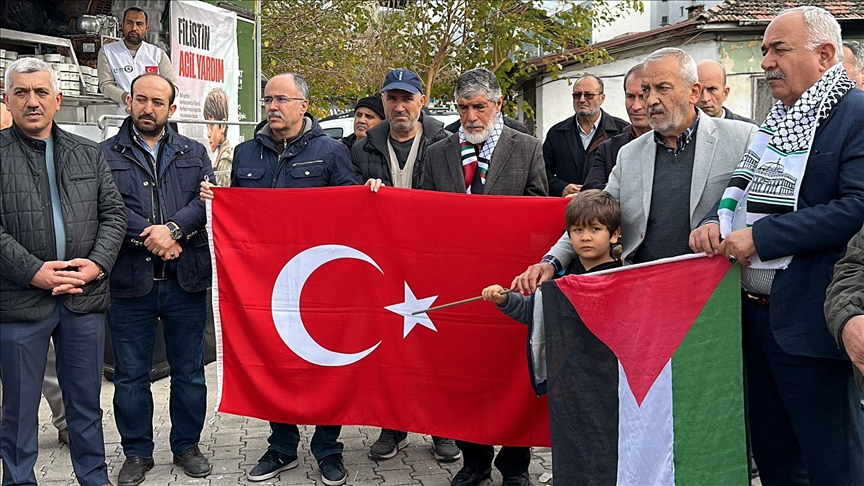 ولايات تركية تشهد مظاهرات منددة بالهجمات الإسرائيلية على غزة