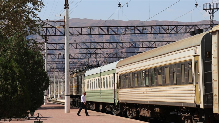 Nahçıvan'daki tarihi Culfa Tren İstasyonu, Zengezur Koridoru ile eski stratejik önemine kavuşacak