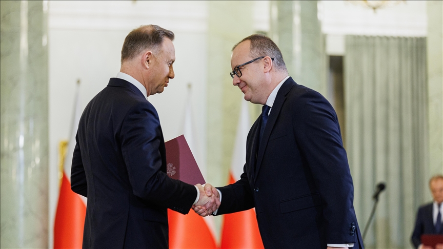 Polish president accuses justice minister of breaking law by dismissing national prosecutor