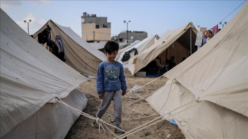 نازحون بغزة: المخيمات بلا "مراحيض" والاستحمام مرة منذ بدء الحرب 