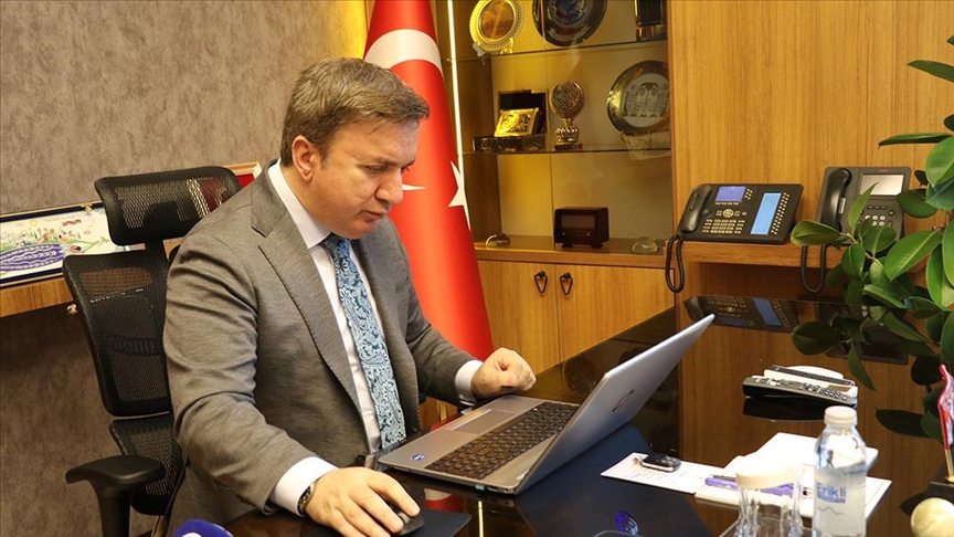 Erzincan Valisi Aydoğdu'nun tercihi "Yıkım" fotoğrafı oldu