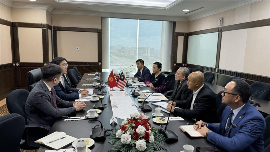 Вице-премьеры Кыргызстана и Малайзии обсудили перспективы двусторонних отношений