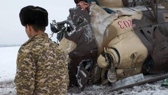 В Бишкеке потерпел крушение военный вертолет Ми-8