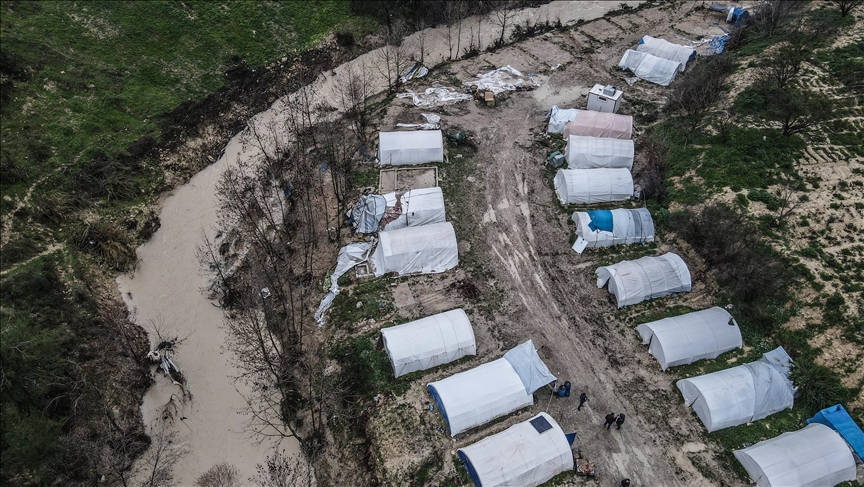 Severe rainfall in northern Syria floods displaced civilians' tents