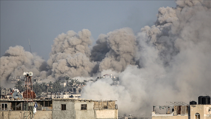 Palestinian photojournalist documents Israel's crimes in Gaza despite struggling with cancer