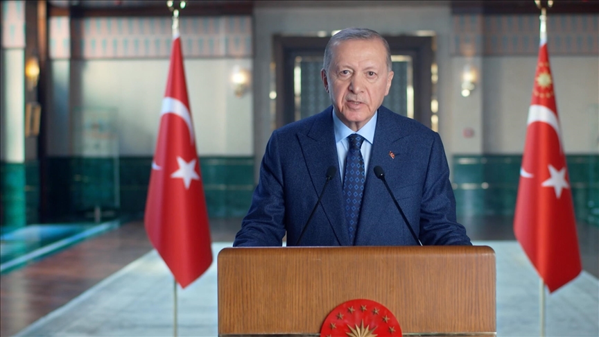 Cumhurbaşkanı Erdoğan: Türkiye Yüzyılı'na ilk kez gerçekleştirdiğimiz insanlı uzay göreviyle adım atıyoruz