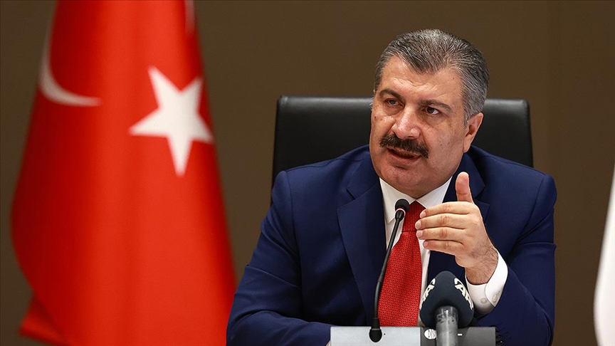 Sağlık Bakanı Koca'dan videolu "Heimlich manevrası" paylaşımı