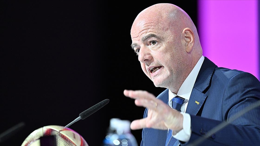 FIFA Başkanı Infantino'dan ırkçılığa karşı "hükmen mağlubiyet" çağrısı