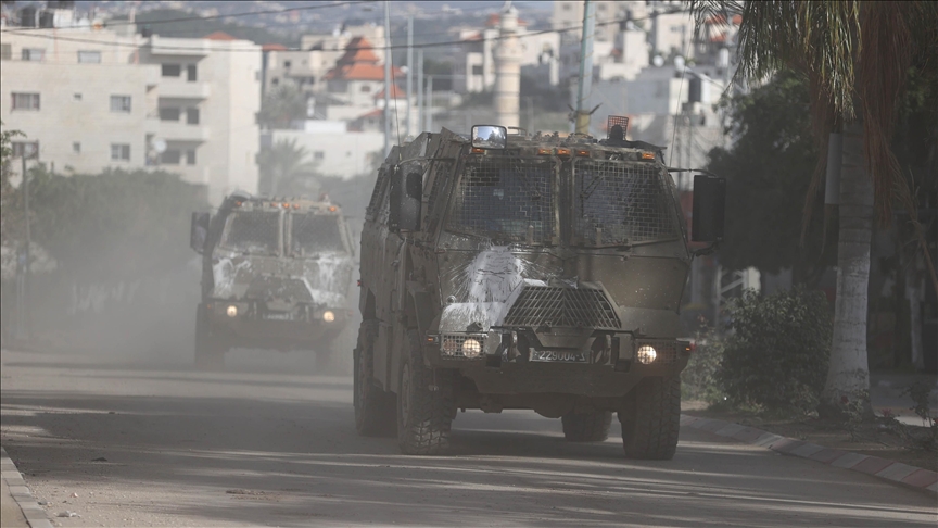 Israeli forces shoot dead Palestinian man in West Bank