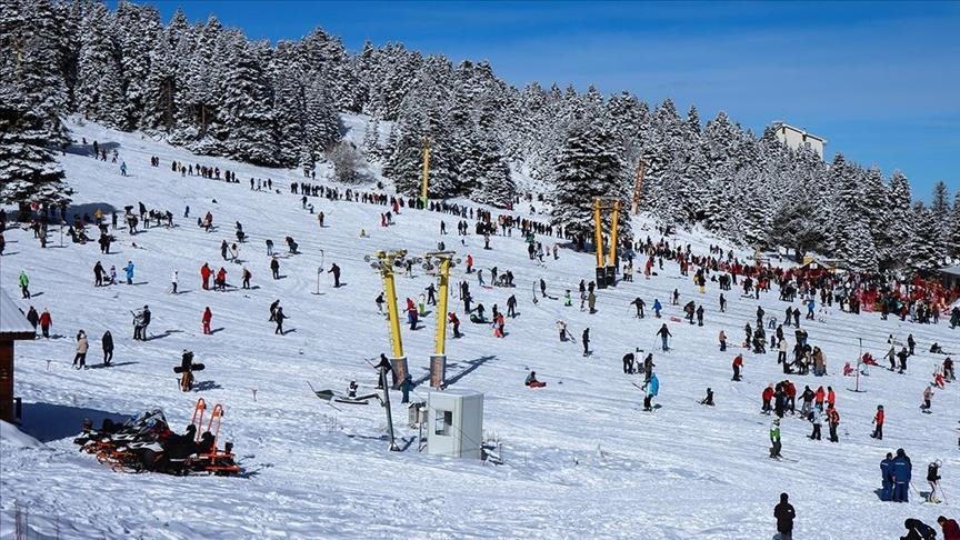 تركيا.. ثلوج أولوداغ تغري عشاق التزلج (تقرير)