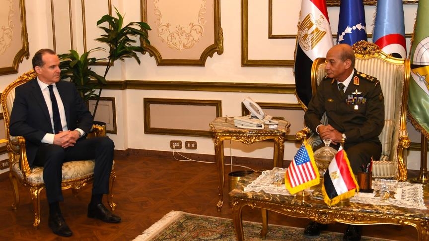 مسؤول أمريكي يبحث مع وزير الدفاع المصري تطورات حرب غزة