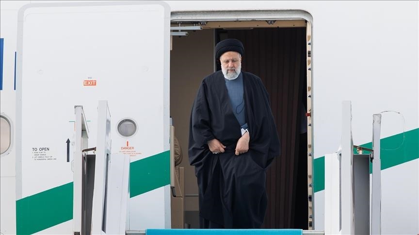 الرئيس الإيراني يصل أنقرة في زيارة رسمية