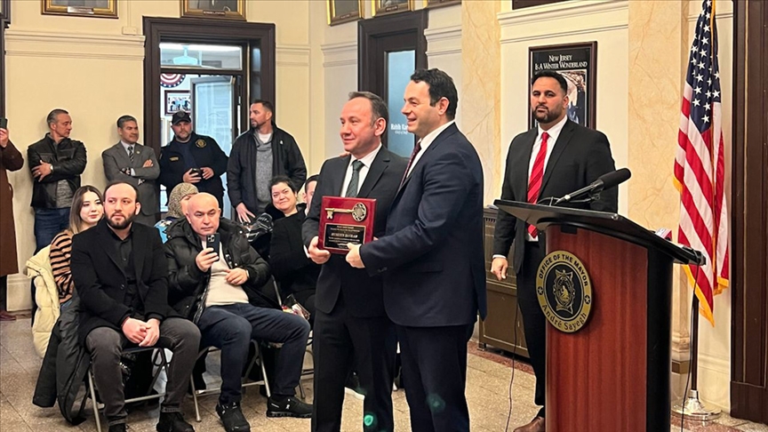 ABD'nin New Jersey eyaletinde "şehrin anahtarı" ilk defa bir Türk'e verildi