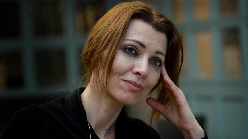 Elif Safak found guilty in plagiarism case in court